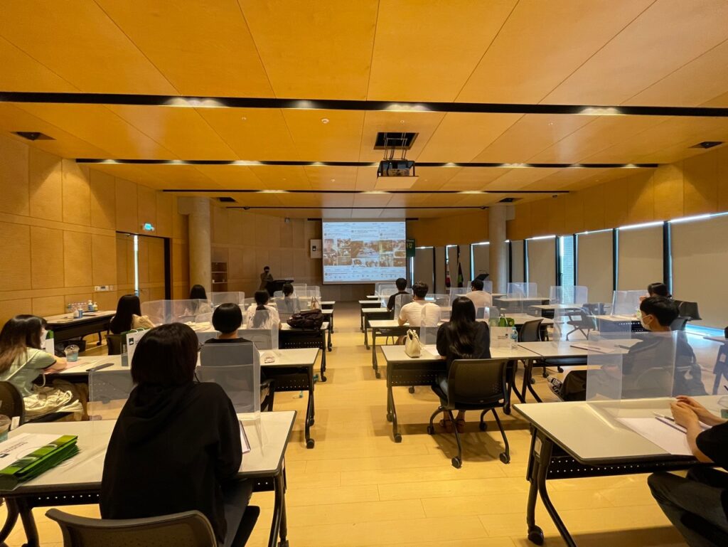 KakaoTalk 20241119 134852763 02 사람인 채용공고, 자소서 자기소개서 대기업 공기업 공무원, 첨삭 작성 대필, 합격 후기 자소서첨삭대행 작성 컨설팅 서비스 소개